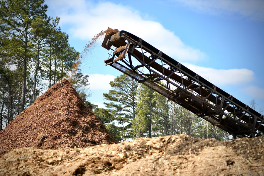 Mulch Sandy Springs Mulch & Compost Supplier Sandy Springs, GA